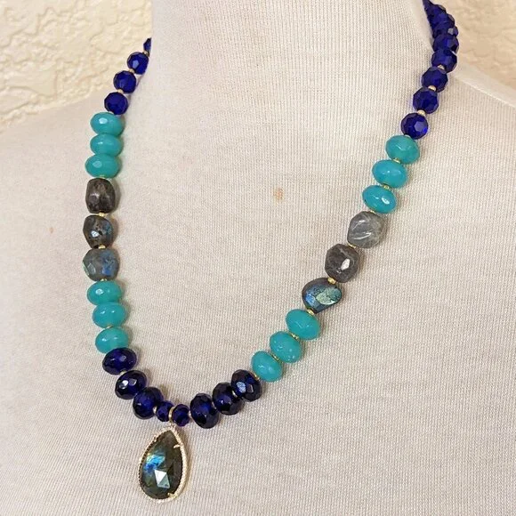 Elegant Royal Blue & Aqua, Gray Labradorite Beaded Pendant Necklace